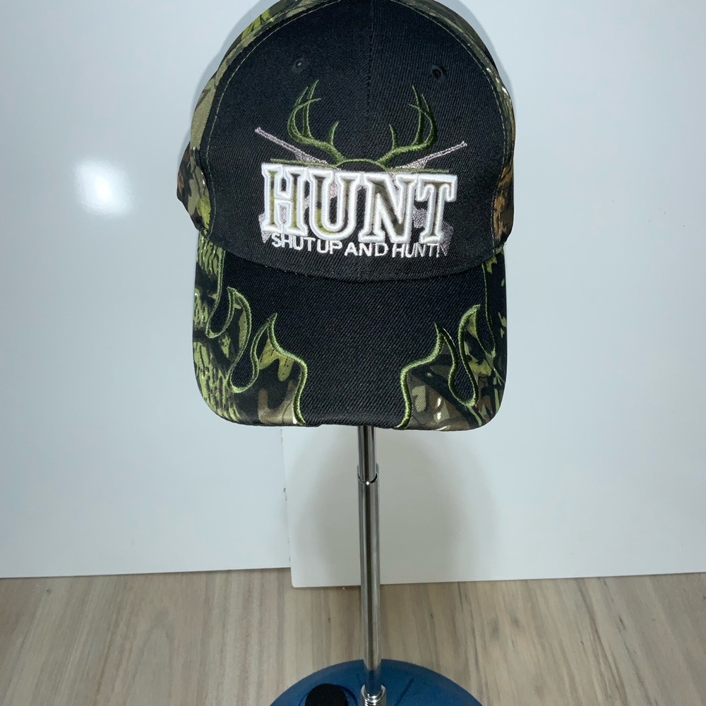 Men hunting hat